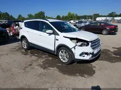 1FMCU0HD3JUA75645 2018 FORD ESCAPE