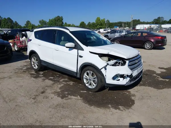 1FMCU0HD3JUA75645 2018 FORD ESCAPE - Image 1