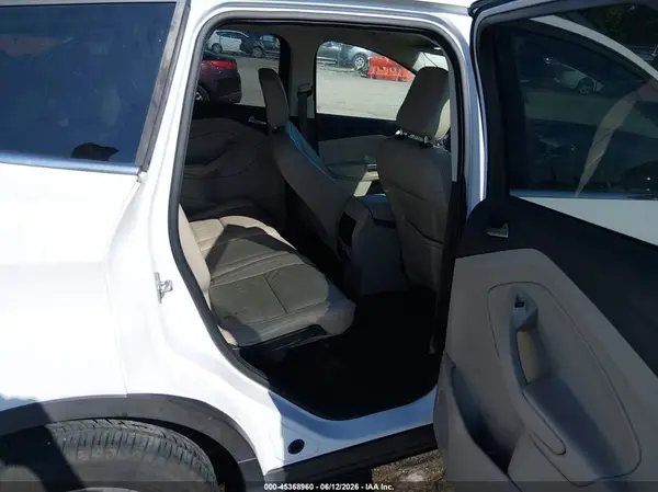 1FMCU0HD3JUA75645 2018 FORD ESCAPE - Image 8