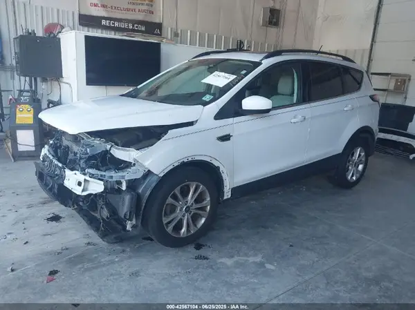 1FMCU0HD3JUB02150 2018 FORD ESCAPE - Image 2
