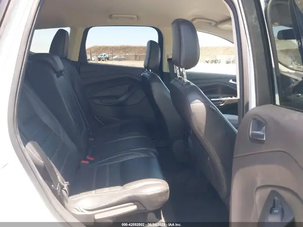 1FMCU0HD3JUC11661 2018 FORD ESCAPE - Image 8