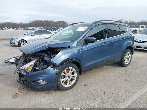1FMCU0HD3JUC68488 2018 FORD ESCAPE - Image 2