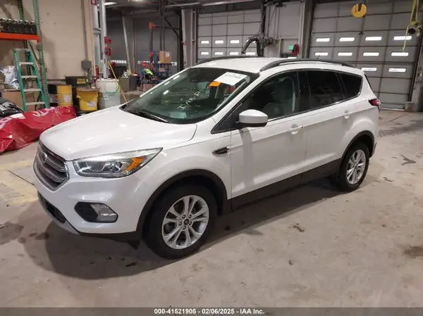 1FMCU0HD3JUD55145 2018 FORD ESCAPE - Image 2