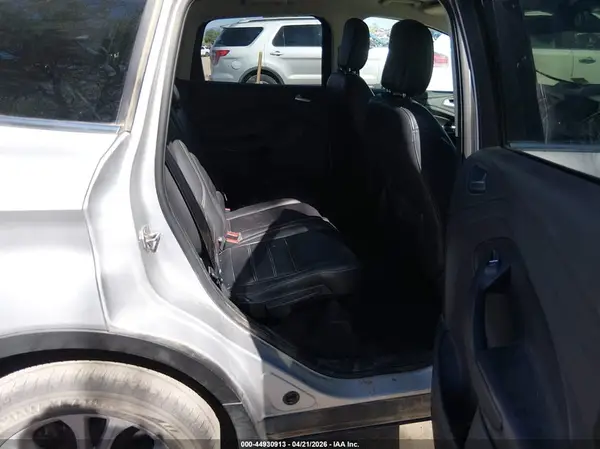 1FMCU0HD3KUB05244 2019 FORD ESCAPE - Image 8