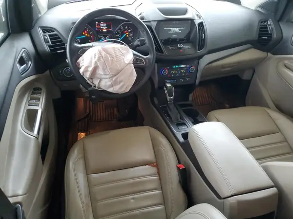 1FMCU0HD3KUB74676 2019 FORD ESCAPE - Image 8