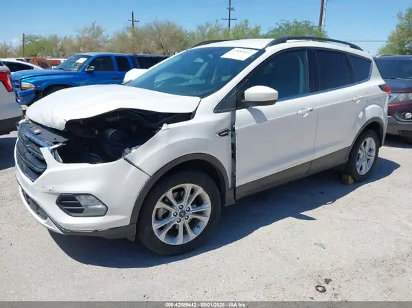 1FMCU0HD3KUC29871 2019 FORD ESCAPE - Image 2