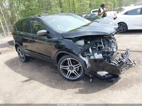 1FMCU0HD3KUC47335 2019 FORD ESCAPE - Image 1