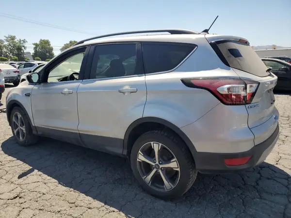 1FMCU0HD4JUA31329 2018 FORD ESCAPE - Image 2