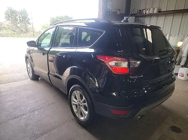 1FMCU0HD4JUA75735 2018 FORD ESCAPE - Image 1