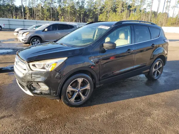 1FMCU0HD4JUB23489 2018 FORD ESCAPE - Image 1