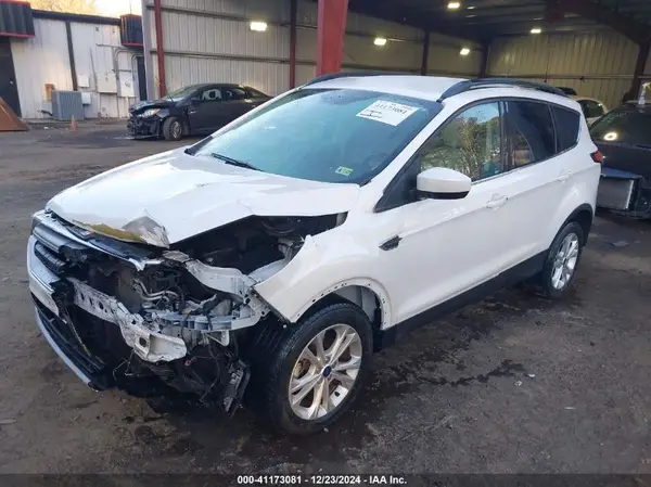 1FMCU0HD4JUB27171 2018 FORD ESCAPE - Image 2