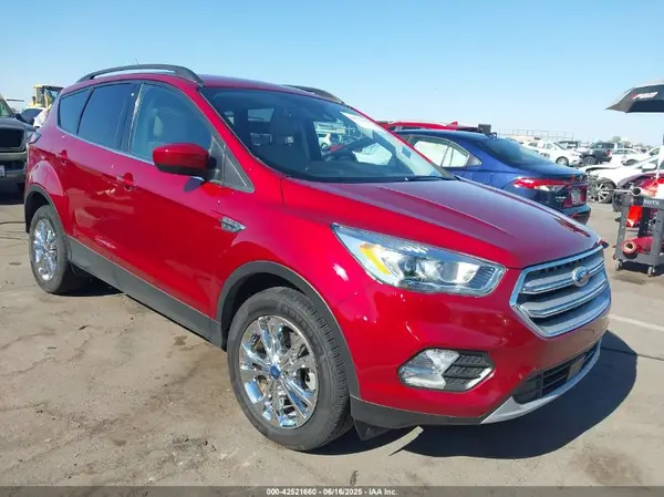 1FMCU0HD4JUD58748 2018 FORD ESCAPE - Image 1