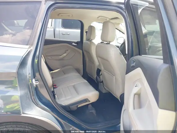 1FMCU0HD4KUB07648 2019 FORD ESCAPE - Image 8