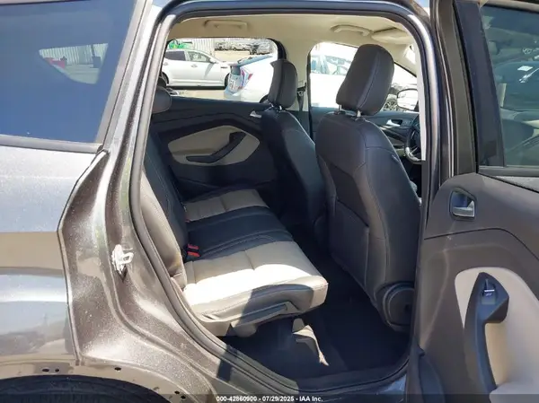 1FMCU0HD4KUB62827 2019 FORD ESCAPE - Image 8