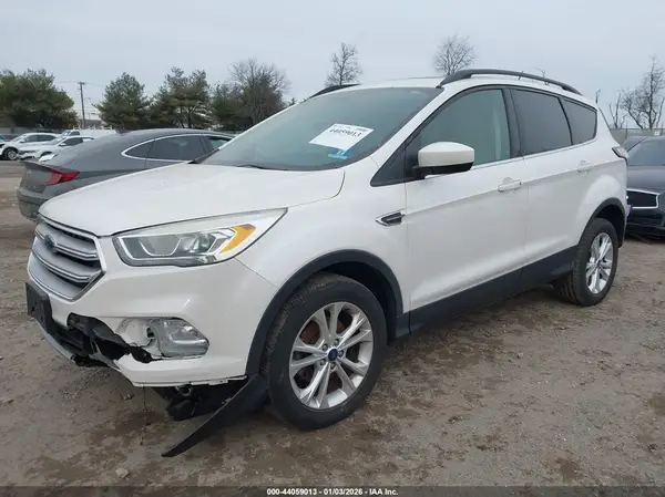 1FMCU0HD5JUA47328 2018 FORD ESCAPE - Image 2