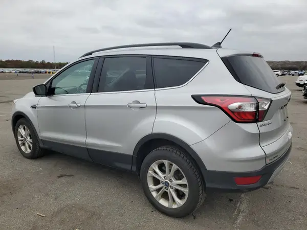 1FMCU0HD5JUA59964 2018 FORD ESCAPE - Image 2