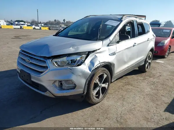 1FMCU0HD5JUA86503 2018 FORD ESCAPE - Image 2