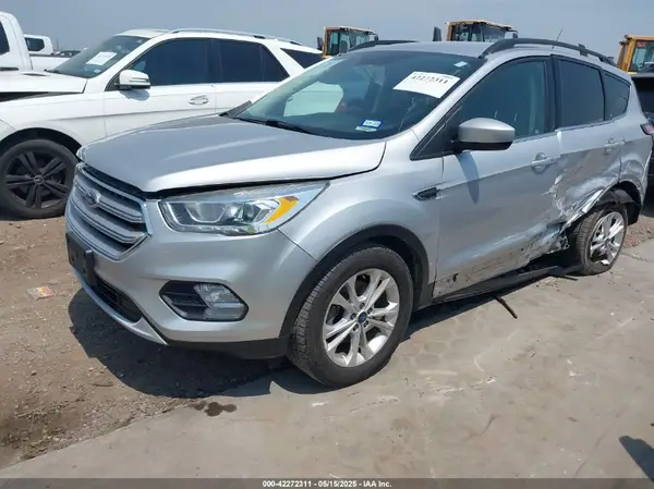 1FMCU0HD5JUB60356 2018 FORD ESCAPE - Image 2