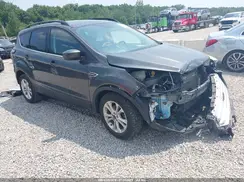 1FMCU0HD5JUC00421 2018 FORD ESCAPE