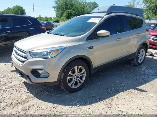 1FMCU0HD5JUC02167 2018 FORD ESCAPE - Image 2
