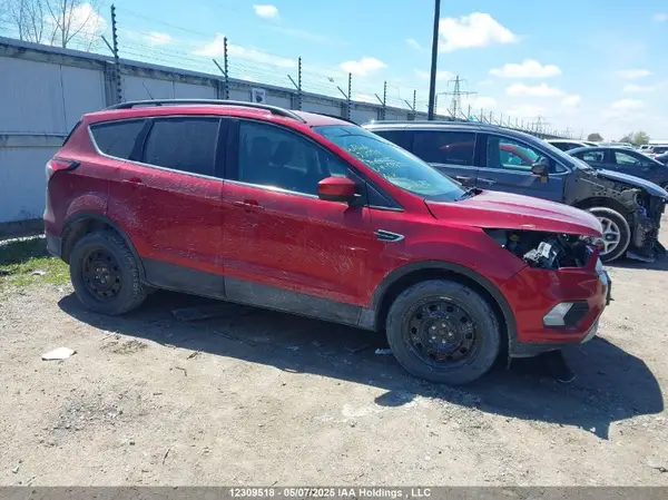 1FMCU0HD5JUC96387 2018 FORD ESCAPE - Image 1