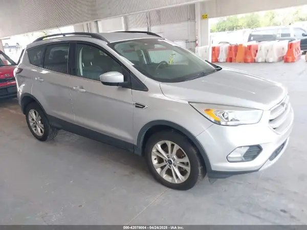1FMCU0HD5JUD06769 2018 FORD ESCAPE - Image 1