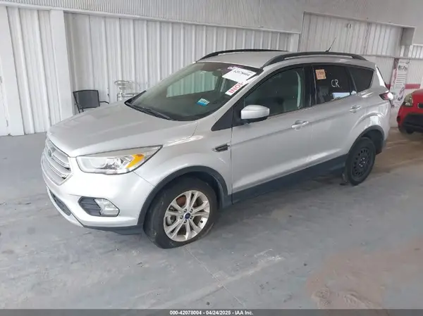 1FMCU0HD5JUD06769 2018 FORD ESCAPE - Image 2