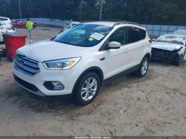 1FMCU0HD5JUD33907 2018 FORD ESCAPE - Image 2