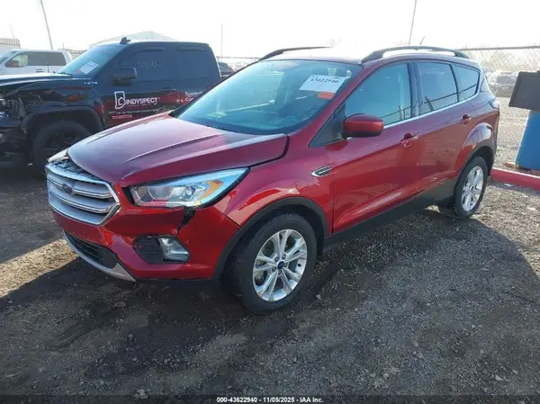 1FMCU0HD6JUA62212 2018 FORD ESCAPE - Image 2