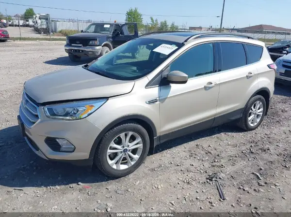 1FMCU0HD6JUB06516 2018 FORD ESCAPE - Image 2