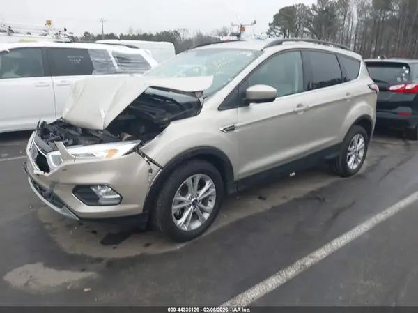 1FMCU0HD6JUB19525 2018 FORD ESCAPE - Image 2