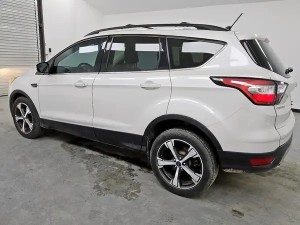 1FMCU0HD6JUB24451 2018 FORD ESCAPE - Image 2