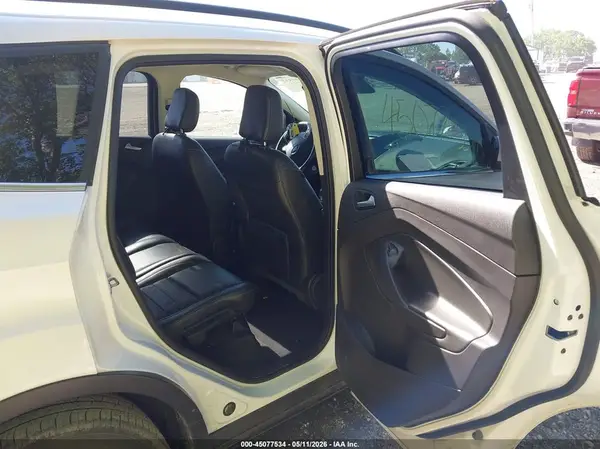 1FMCU0HD6JUC47019 2018 FORD ESCAPE - Image 8