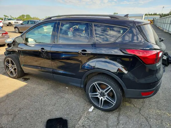 1FMCU0HD6KUB19123 2019 FORD ESCAPE - Image 2