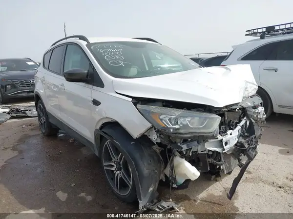 1FMCU0HD6KUB77717 2019 FORD ESCAPE - Image 1
