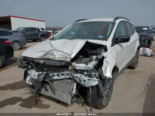 1FMCU0HD6KUB77717 2019 FORD ESCAPE - Image 2