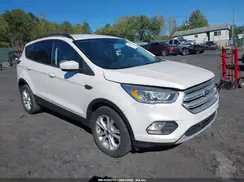 1FMCU0HD7JUA01693 2018 FORD ESCAPE