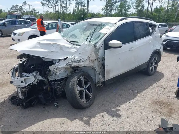 1FMCU0HD7JUA17263 2018 FORD ESCAPE - Image 2
