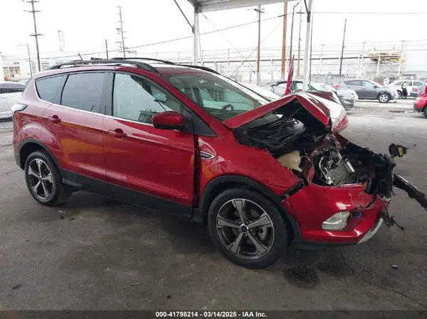 1FMCU0HD7JUA86051 2018 FORD ESCAPE - Image 1