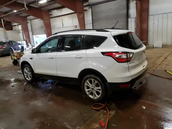 1FMCU0HD7JUB27486 2018 FORD ESCAPE - Image 2