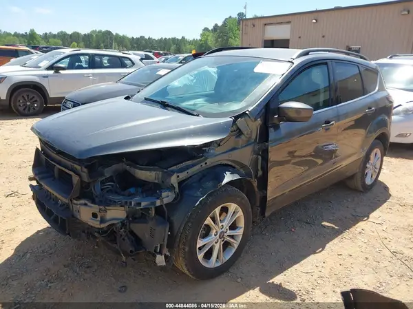 1FMCU0HD7JUB76526 2018 FORD ESCAPE - Image 2