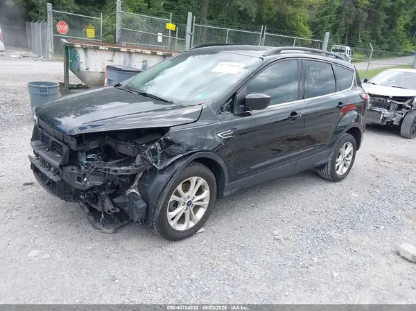 1FMCU0HD7JUC02350 2018 FORD ESCAPE - Image 2