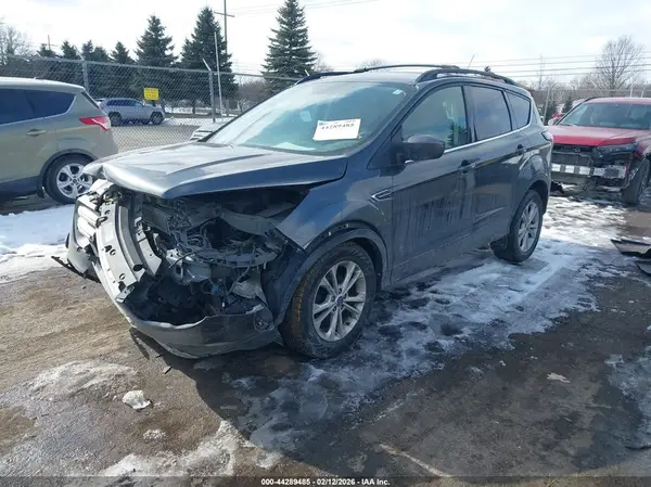 1FMCU0HD7JUC69174 2018 FORD ESCAPE - Image 2