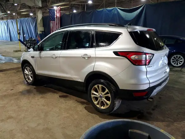 1FMCU0HD7JUD03114 2018 FORD ESCAPE - Image 2