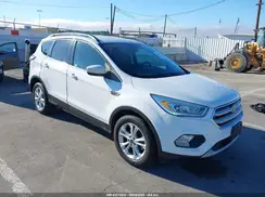 1FMCU0HD7JUD05400 2018 FORD ESCAPE