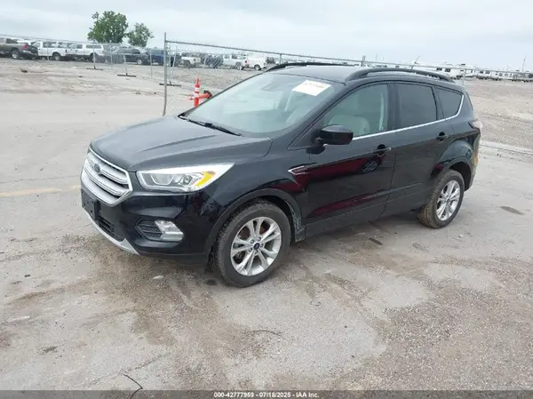 1FMCU0HD7JUD20706 2018 FORD ESCAPE - Image 2