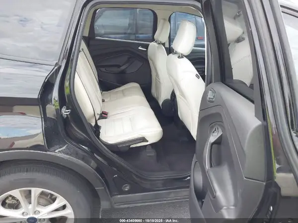 1FMCU0HD7JUD37635 2018 FORD ESCAPE - Image 8