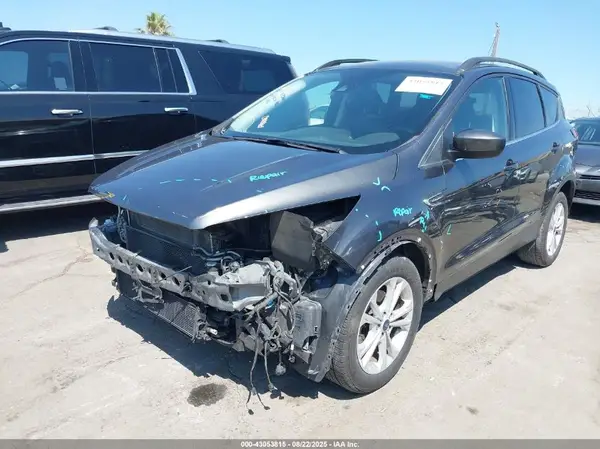1FMCU0HD7KUA20746 2019 FORD ESCAPE - Image 2