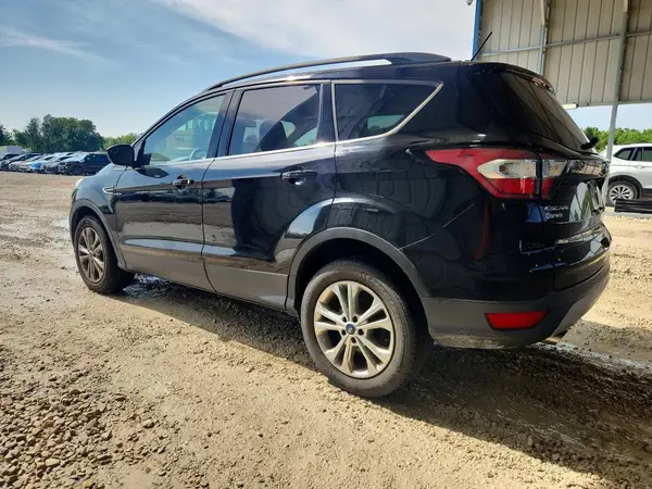 1FMCU0HD8JUA36999 2018 FORD ESCAPE - Image 2