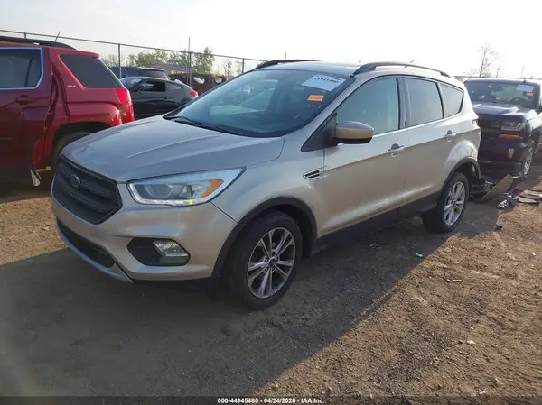 1FMCU0HD8JUA40549 2018 FORD ESCAPE - Image 2